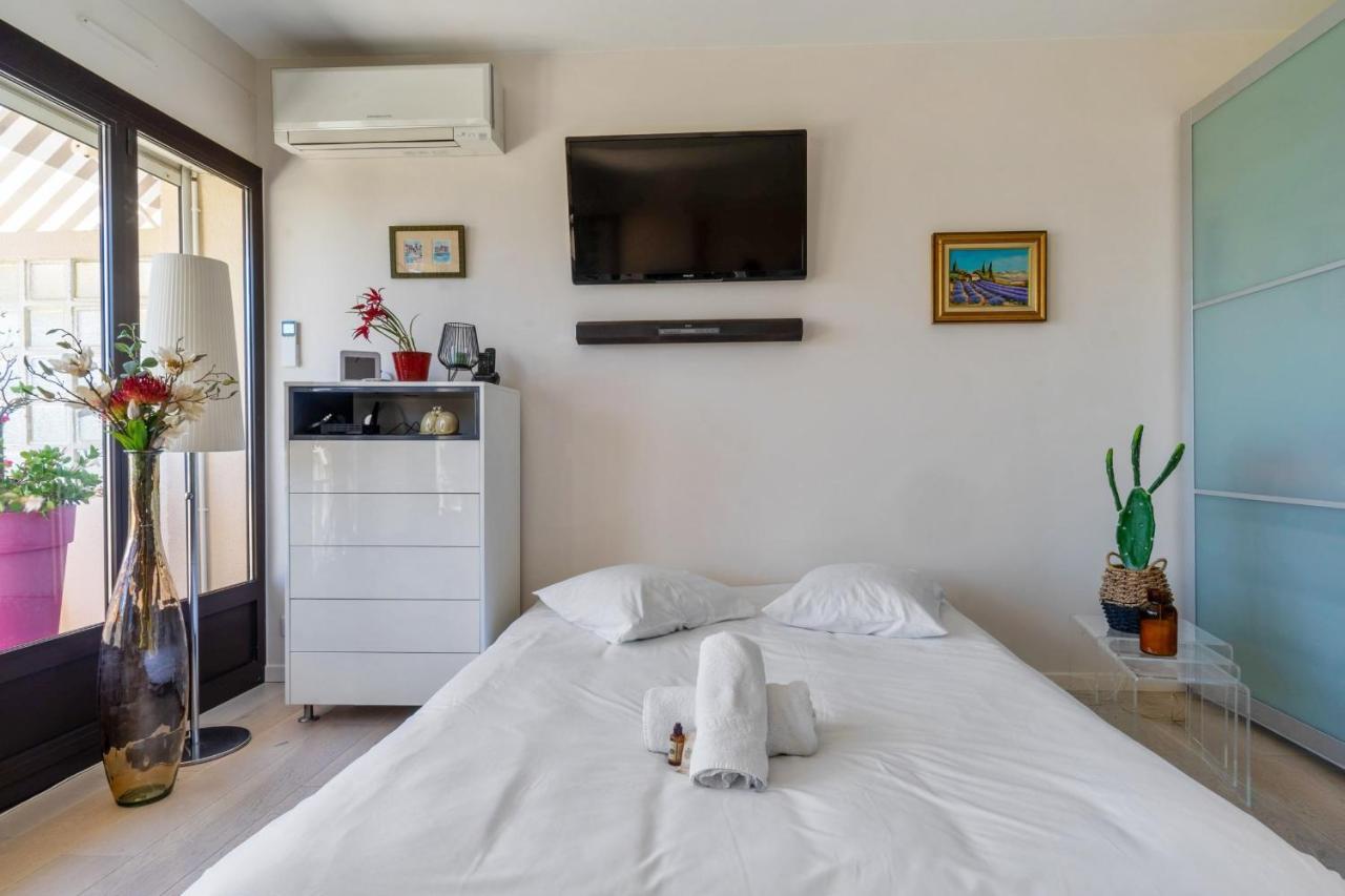Appartement Ganteaume - Welkeys กาซีส์ ภายนอก รูปภาพ